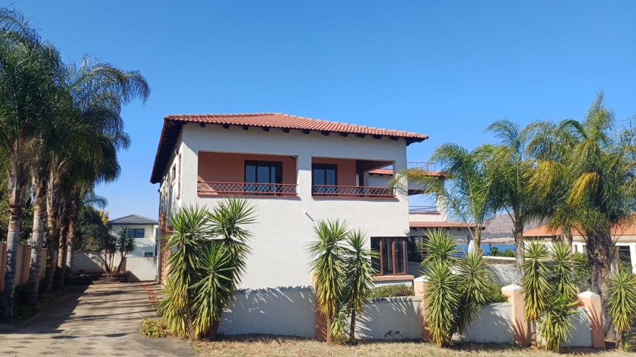 3 Bedroom Property for Sale in Kosmos Ridge North West